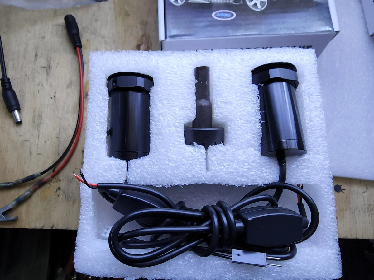 Universal Volkswagen / Audi / Bmw / Fait / Mercedes-Benz / Porsche / Toyota / Mazda Shadow lights Retrofitters RSA