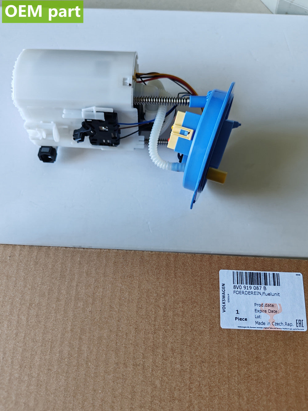 Brand NEW Genuine OEM 8VO919087B 8VO-919-087-B
8VO919087A Fuel Pump Assembly for Audi TT Quattro
RS3 TT RS A2C96408600