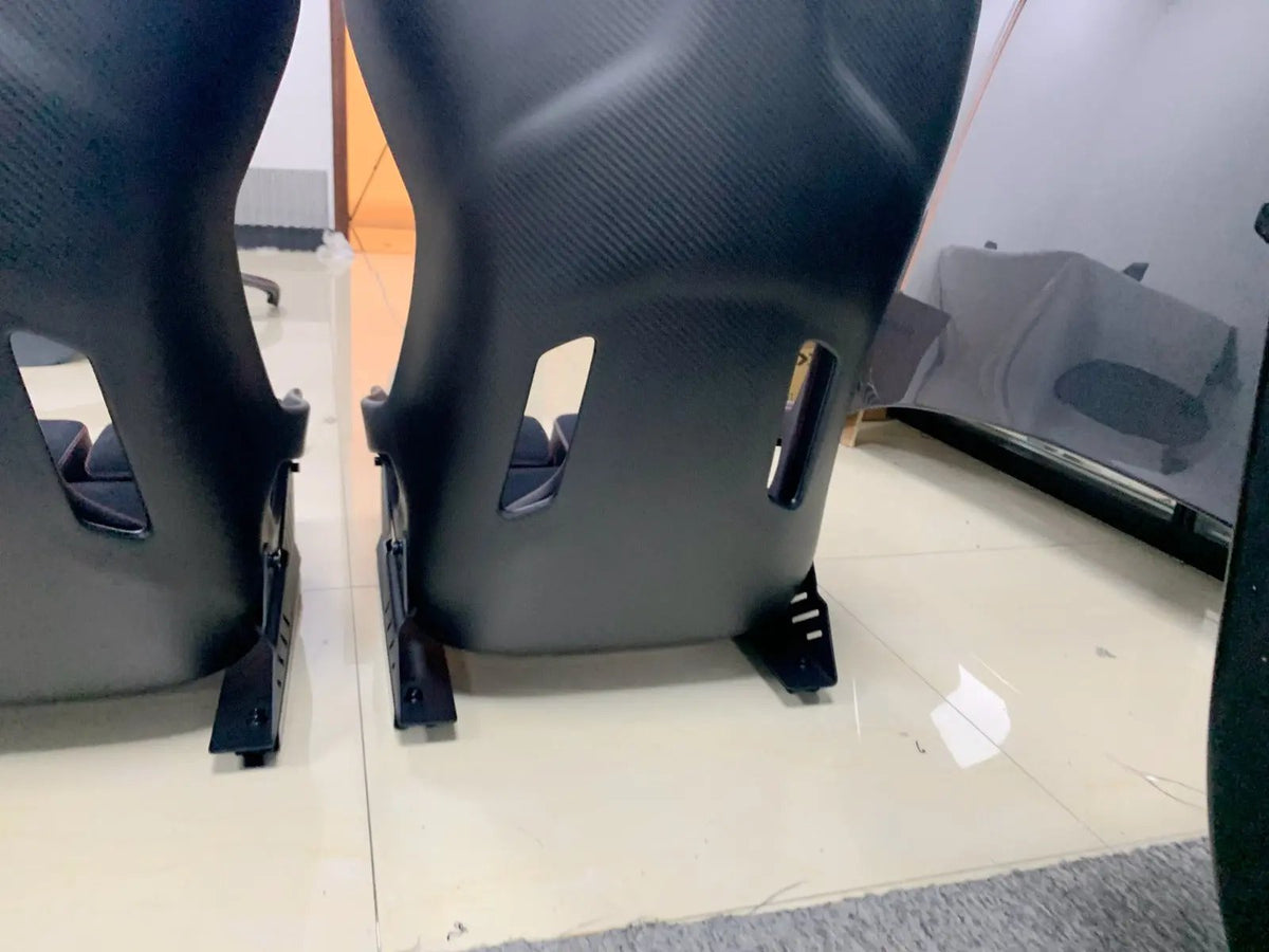 Carbon fiber racing seats In stock with Supplier 120 days delay