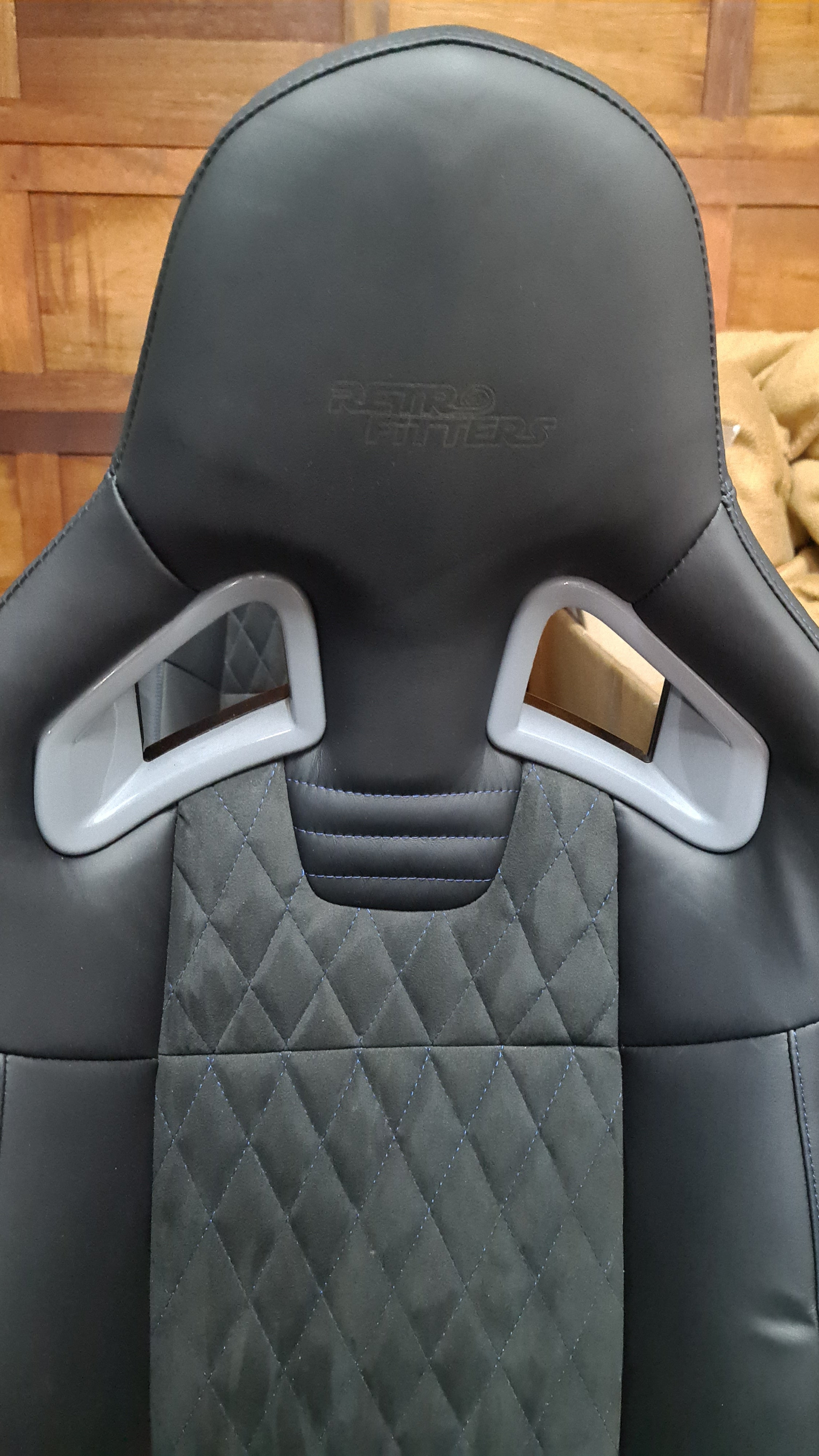 Recaro Oem Seats wingback (Sold as a Pair of two front seats)