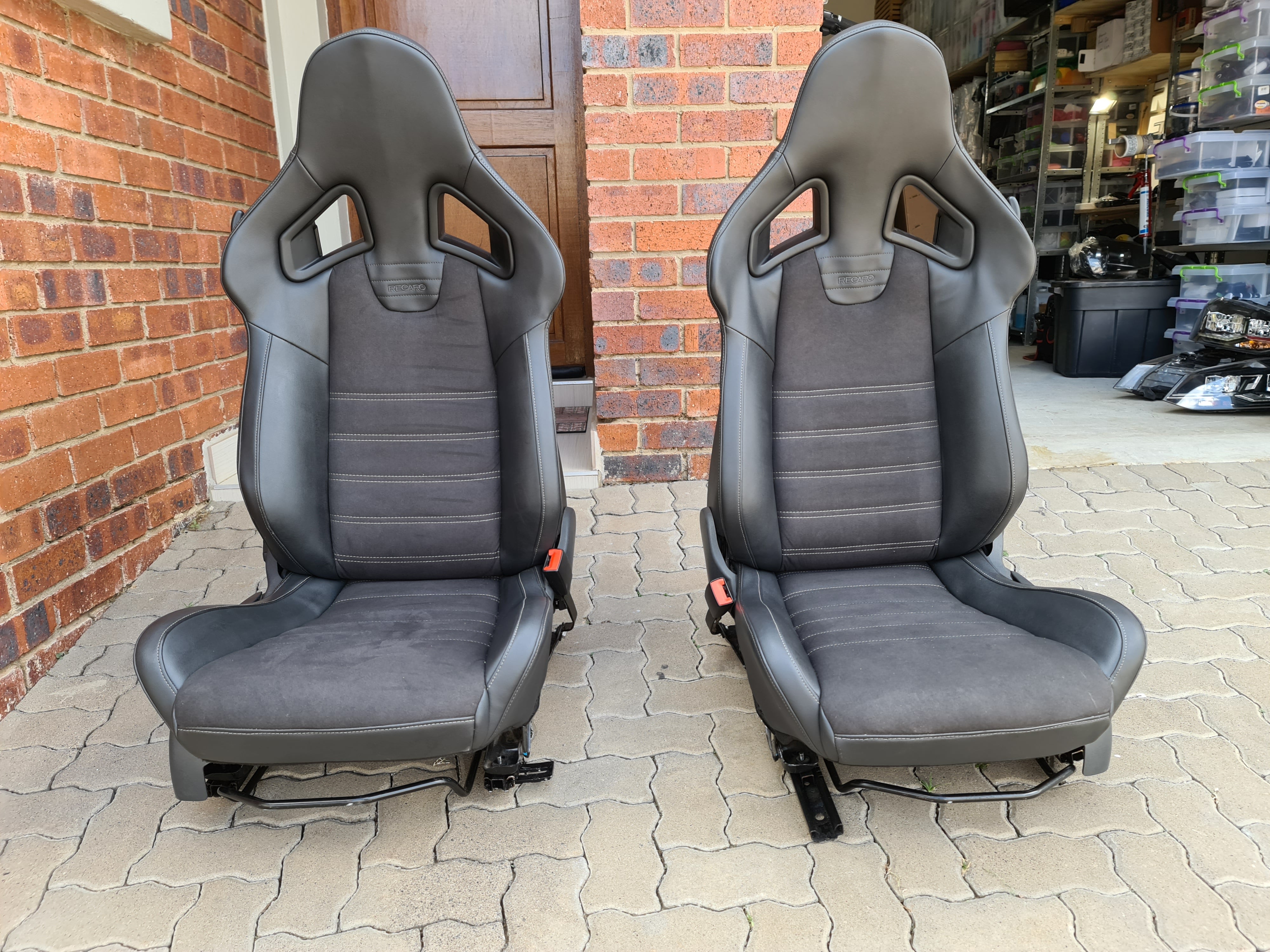 Recaro Oem Seats wingback (Sold as a Pair of two front seats)