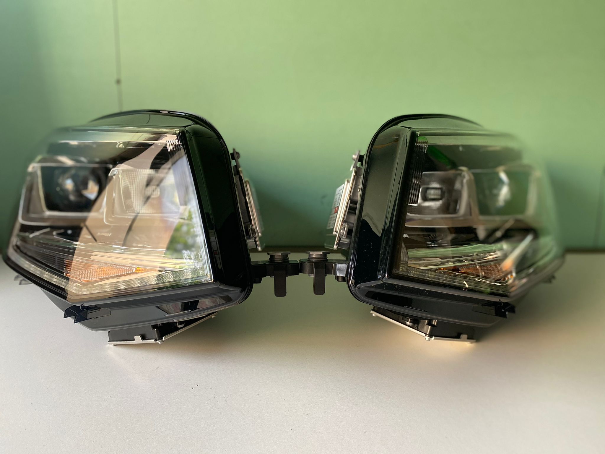 Volkwagen Caddy 2k Xenon headlights (Used)