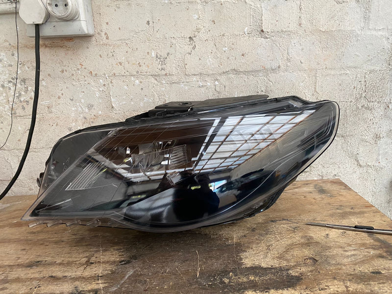 Pre Loved (used) Volkwagen CC / Passat 3c Xenon headlights 2009 to 2012 (Used)