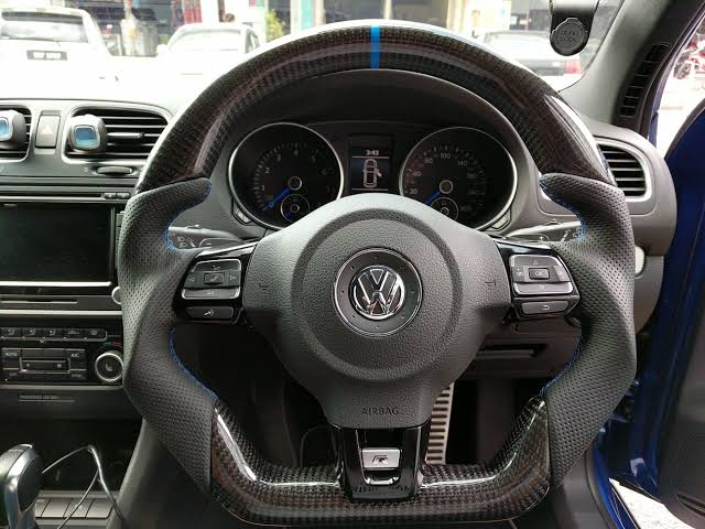 Carbon Fiber Steering Wheel Volkswagen mk6 Gti / R / Scirocco / Polo (Airbag cover excl )