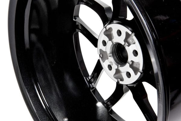 Racingline 19″ x 8.5″ R360 Wiel, Swart ET44 – Stel van 4 | VWR600360BLA